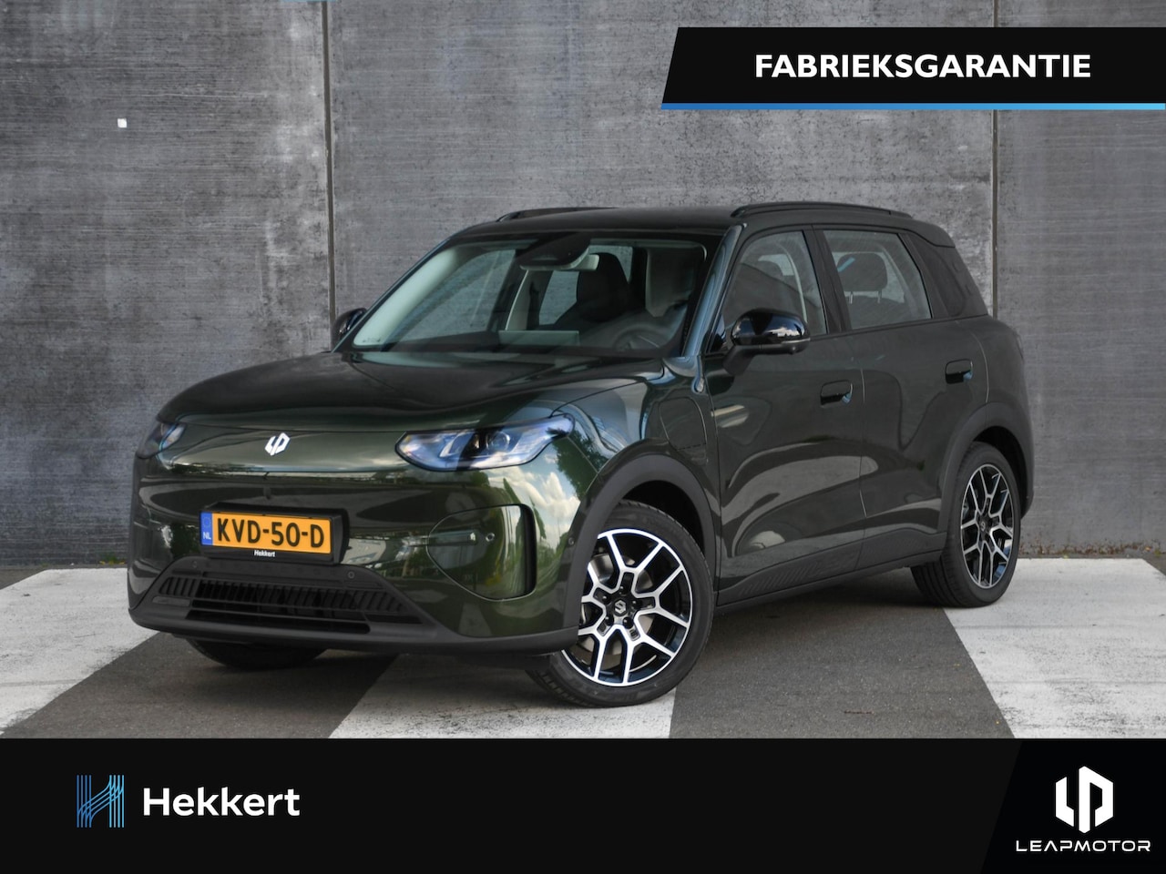 Leapmotor B03X - ProMax Design 53kWh 198pk Automaat 18''LM | SFEERVERLICHTING | STOEL/STUURVERWARMING | CAM - AutoWereld.nl