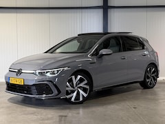 Volkswagen Golf - 1.5 eTSI R-Line Pano Virtual Camera IQ Light