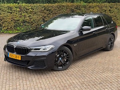 BMW 5-serie Touring - M Sport | BTW | Trekhaak | Laserlicht | Panoramadak | HUD | Harman Kardon | 19"