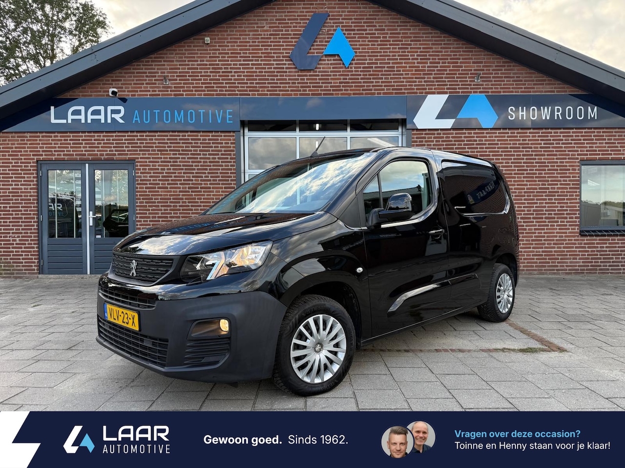 Peugeot Partner - 1.5 BlueHDI Premium 3-Zits 1ste Eigenaar | Airco | Carplay | Camera | Cruise - AutoWereld.nl