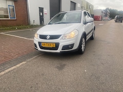 Suzuki SX4 - 1.6 Executive / Navi / Climate
