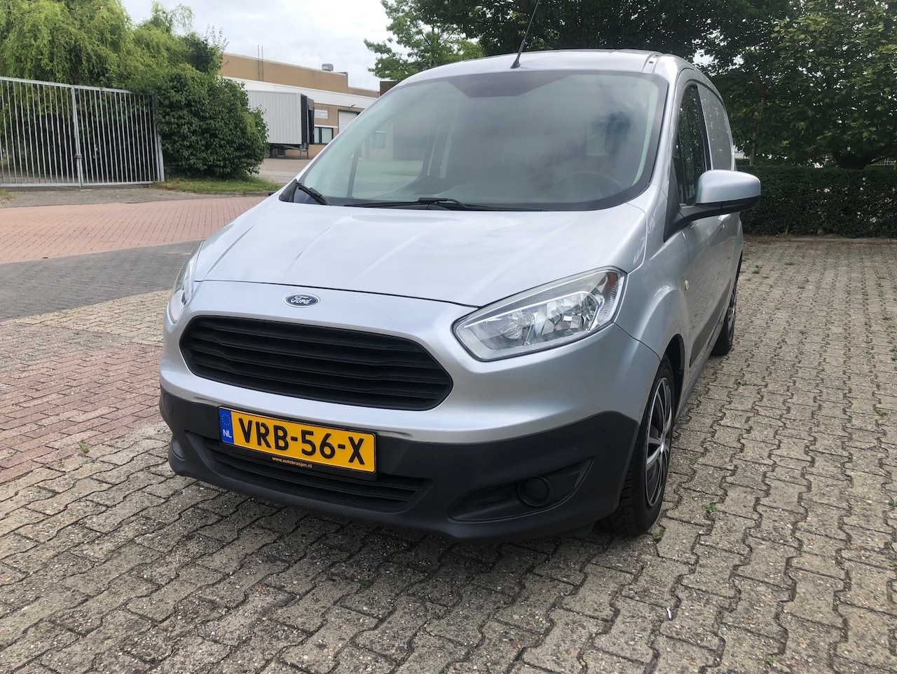 Ford Transit Courier - 1.5 TDCI Trend 1.5 TDCI Trend - AutoWereld.nl