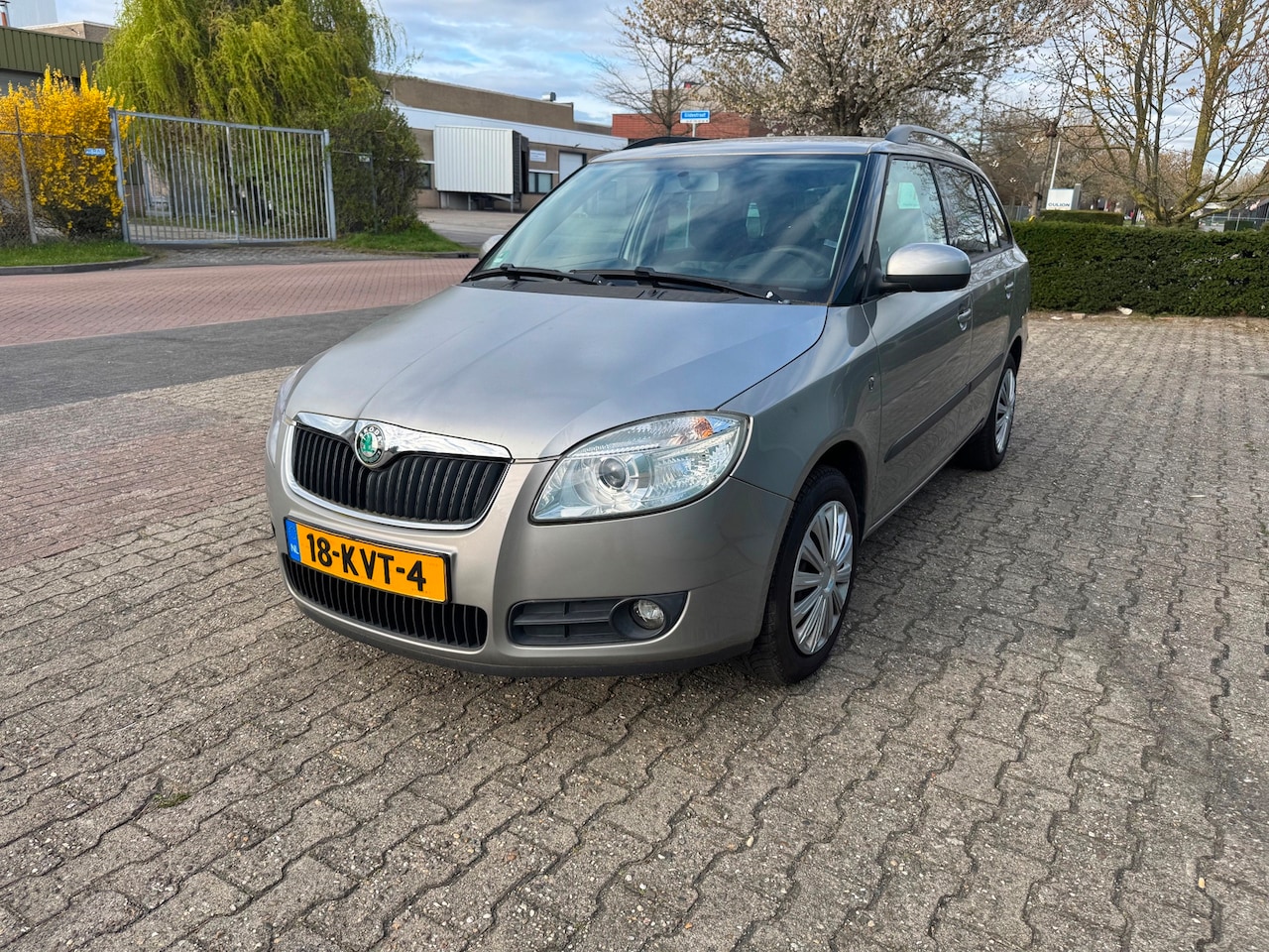 Skoda Fabia Combi - 1.4-16V Sprint 1.4-16V Sprint - AutoWereld.nl