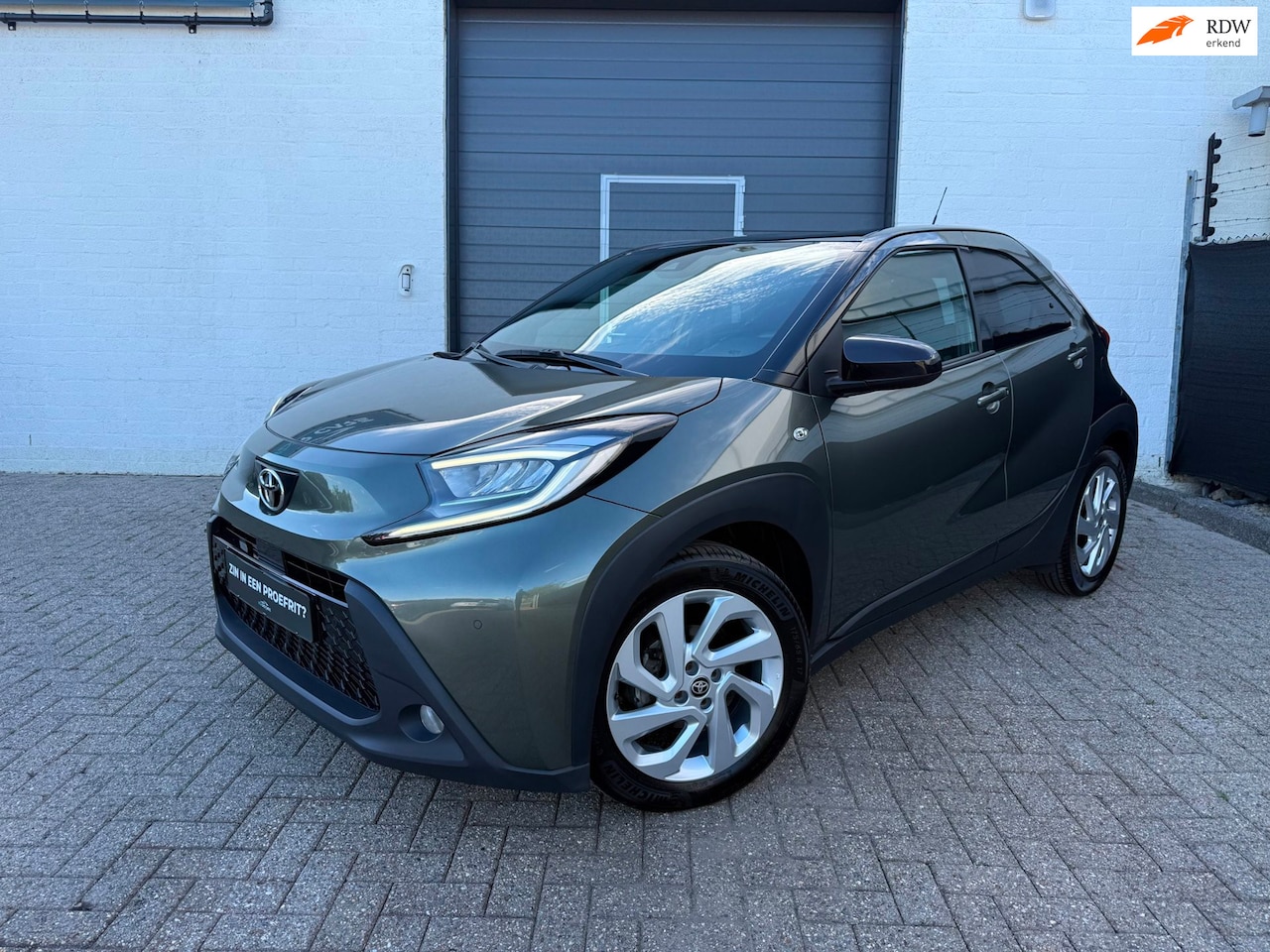 Toyota Aygo X - 1.0 VVT-i MT Pulse|Fabrieksgarantie|Camera|Stoelverwaming|Carplay - AutoWereld.nl