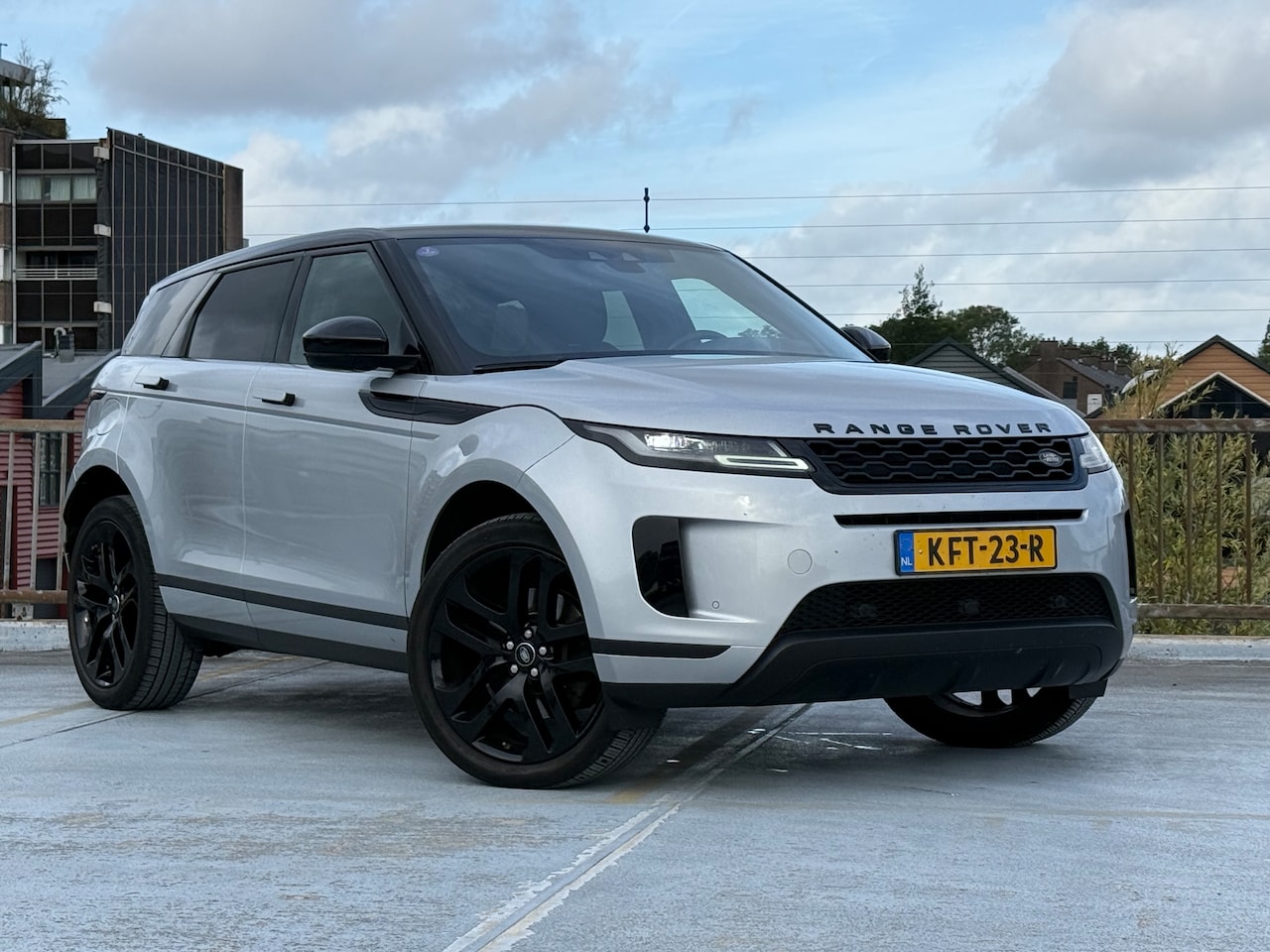 Land Rover Range Rover Evoque - 2.0 P200 AWD Hello Edition | Black Pack | 20 inch - AutoWereld.nl