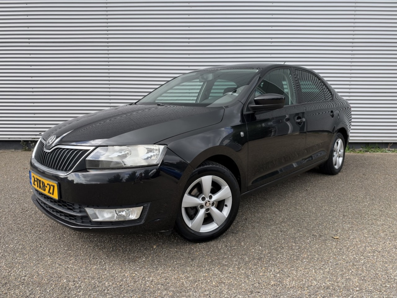 Skoda Rapid - 1.2 TSI Grt Amb Bns NAP Cruise Airco Navi PDC 15" lichtmetaal - AutoWereld.nl