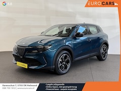Alfa Romeo Junior - Elettrica Automaat 156PK Adaptieve Cruise Control LMV 18 inch Full Led Matrix Parkeer sens