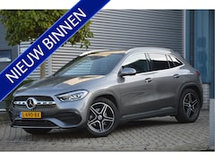 Mercedes-Benz GLA-Klasse - 200 AMG Line PANORAMADAK | DISTRONIC | SFEERVERLICHTING | TREKHAAK | CAMERA | DAB | LED |