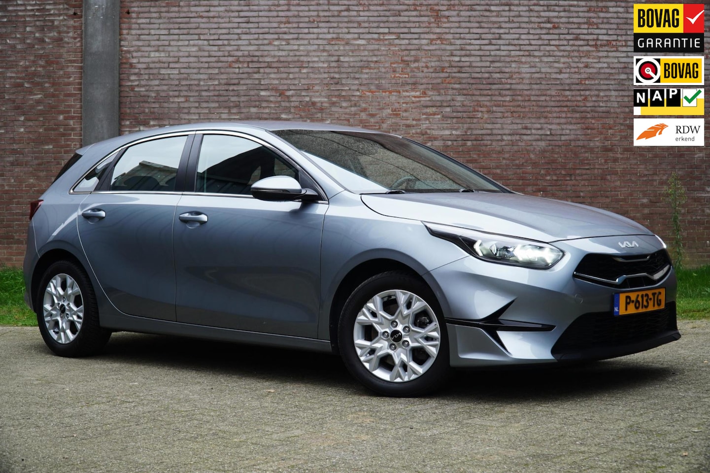 Kia Cee'd - Ceed 1.0 T-GDi DynamicLine, Navigatie, A.rijcamera, Cruise-en Climat Control, PDC achter. - AutoWereld.nl