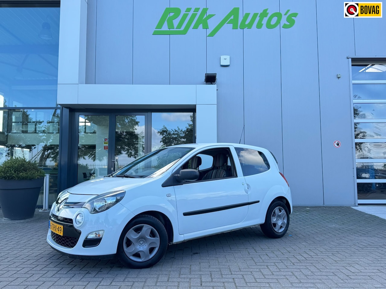 Renault Twingo - 1.2 16V Parisienne * APK * AC* Bluetooth * Recent onnderhoud * - AutoWereld.nl
