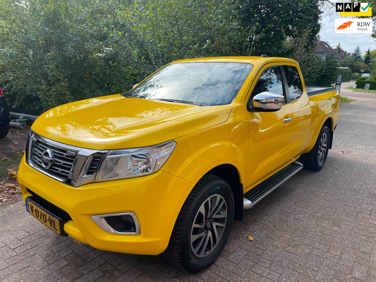 Nissan Navara - 2.3 dCi N-Connecta King Cab 123.000 km - AutoWereld.nl