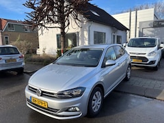 Volkswagen Polo - 1.0 MPI Comfortline Navi