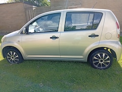 Daihatsu Sirion 2 - 1.0-12V Premium