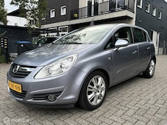 Opel Corsa - 1.4-16V Cosmo|Automaat|Carplay|Trekhaak|Airco|Apk