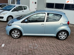 Toyota Aygo - 1.0-12V