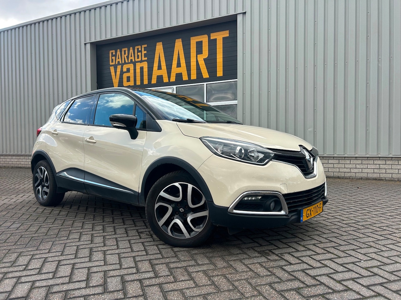 Renault Captur - 1.2 TCe Dynamique | AUTOM | SCHERM | CAMERA | - AutoWereld.nl