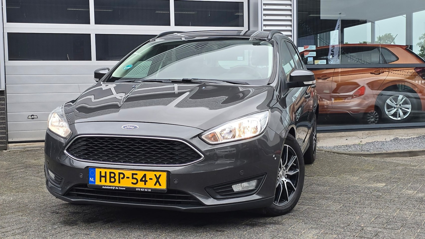 Ford Focus Wagon - 1.0 First Edition 1.0 First Edition - AutoWereld.nl