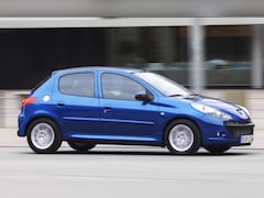 Peugeot 206 - 1.1 XR 5 deurs Airco Eerste eigenaar NL auto