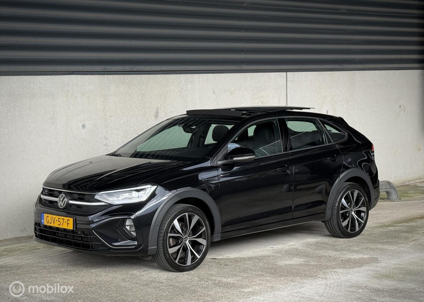 Volkswagen Taigo - 1.0TSI R-Line|PANO|IQ|ACC|CARPLAY| - AutoWereld.nl