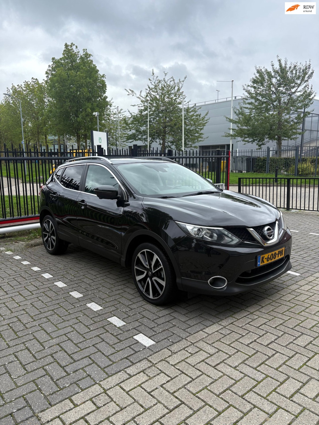 Nissan Qashqai - 1.6 Tekna 360 Cam - Pano - Leder - AutoWereld.nl