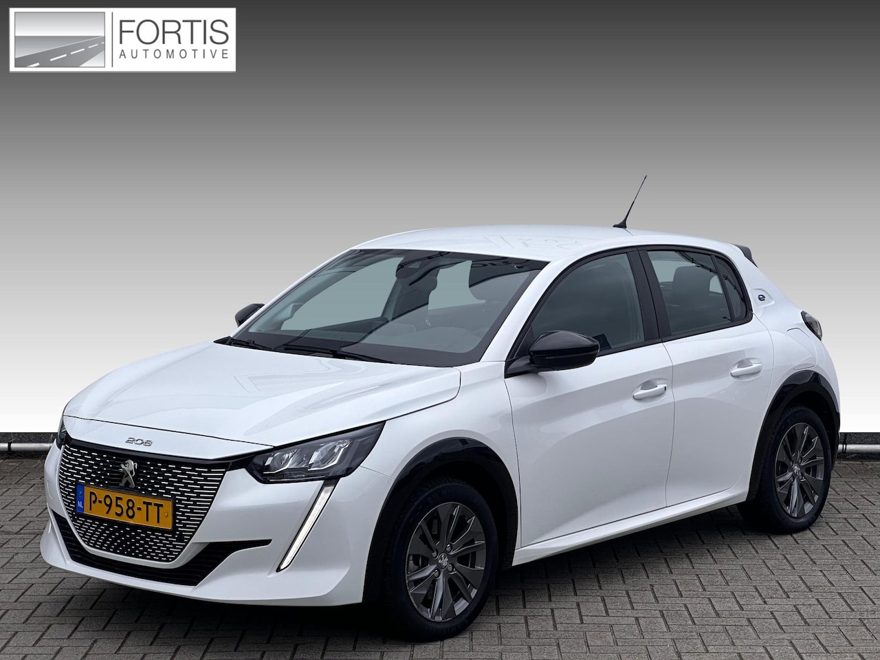 Peugeot e-208 - EV Active Pack 50 kWh NL-AUTO | NAVI | ECC - AutoWereld.nl