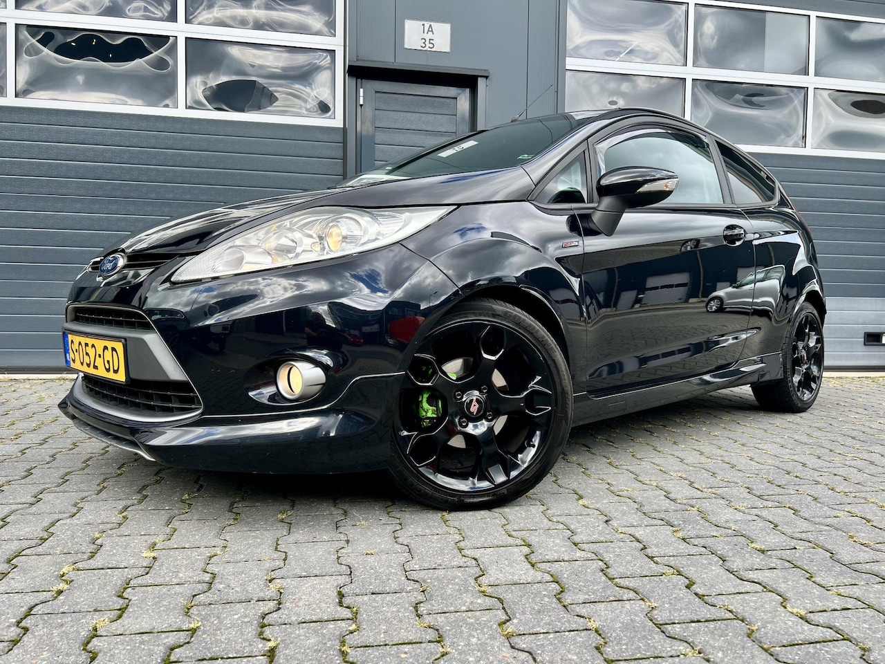 Ford Fiesta - 1.6 METAL *ST-LINE*CRUISE*LEER*135PK*BLACK ON BLACK - AutoWereld.nl