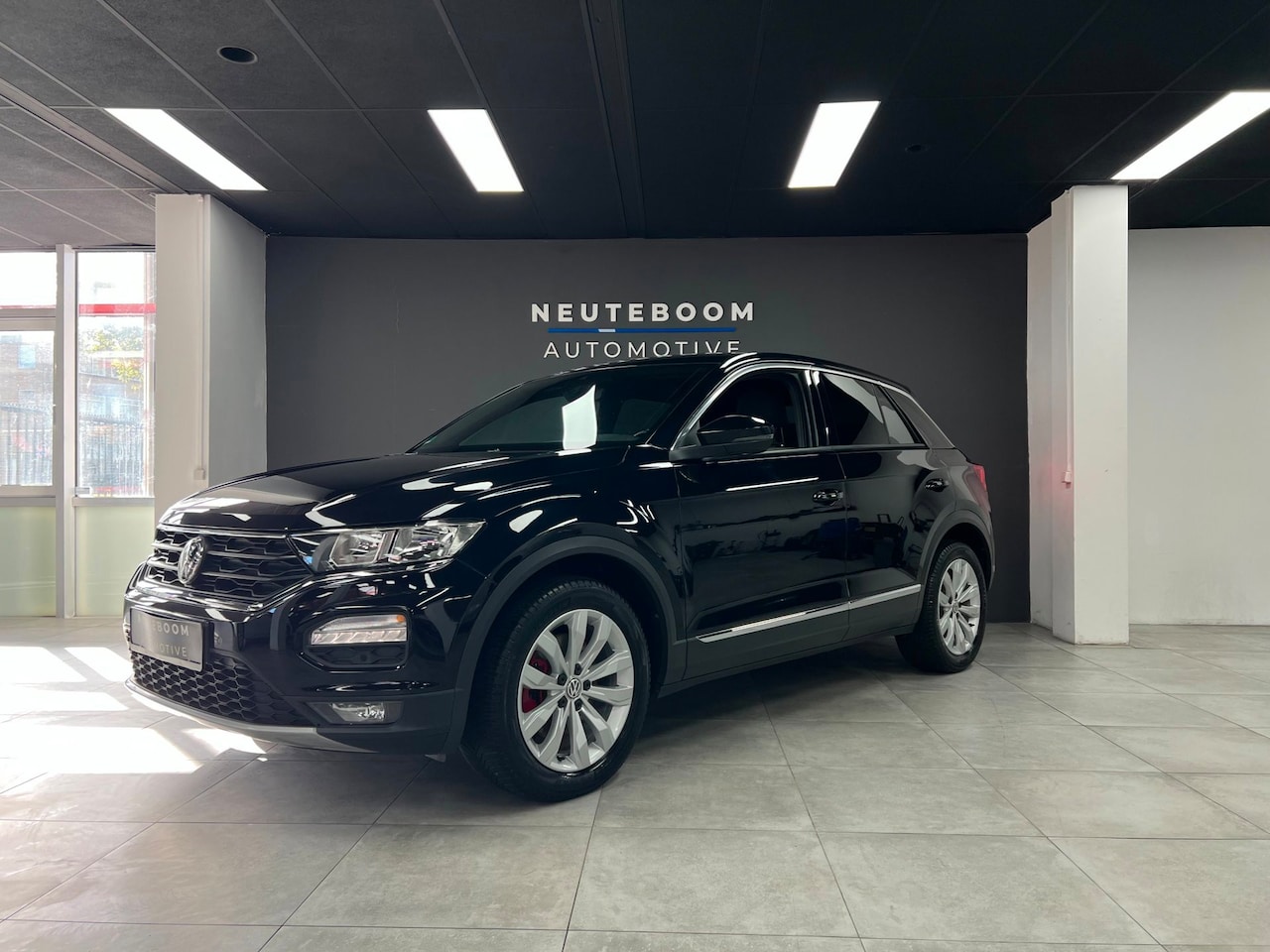 Volkswagen T-Roc - 1.5 TSI Sport |ACC|Side Assist| Elek.koffer - AutoWereld.nl