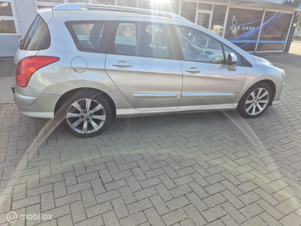 Peugeot 308 SW - 1.6 VTi XS airco 5 persoons - AutoWereld.nl