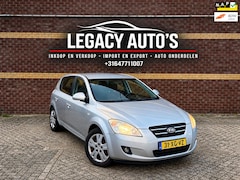 Kia Cee'd - 1.4 X-ecutive - Airco - Rijdt & schakelt goed - Trekhaak