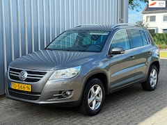 Volkswagen Tiguan - 2.0 TDI Sport&Style 4Motion / DSG Nette auto