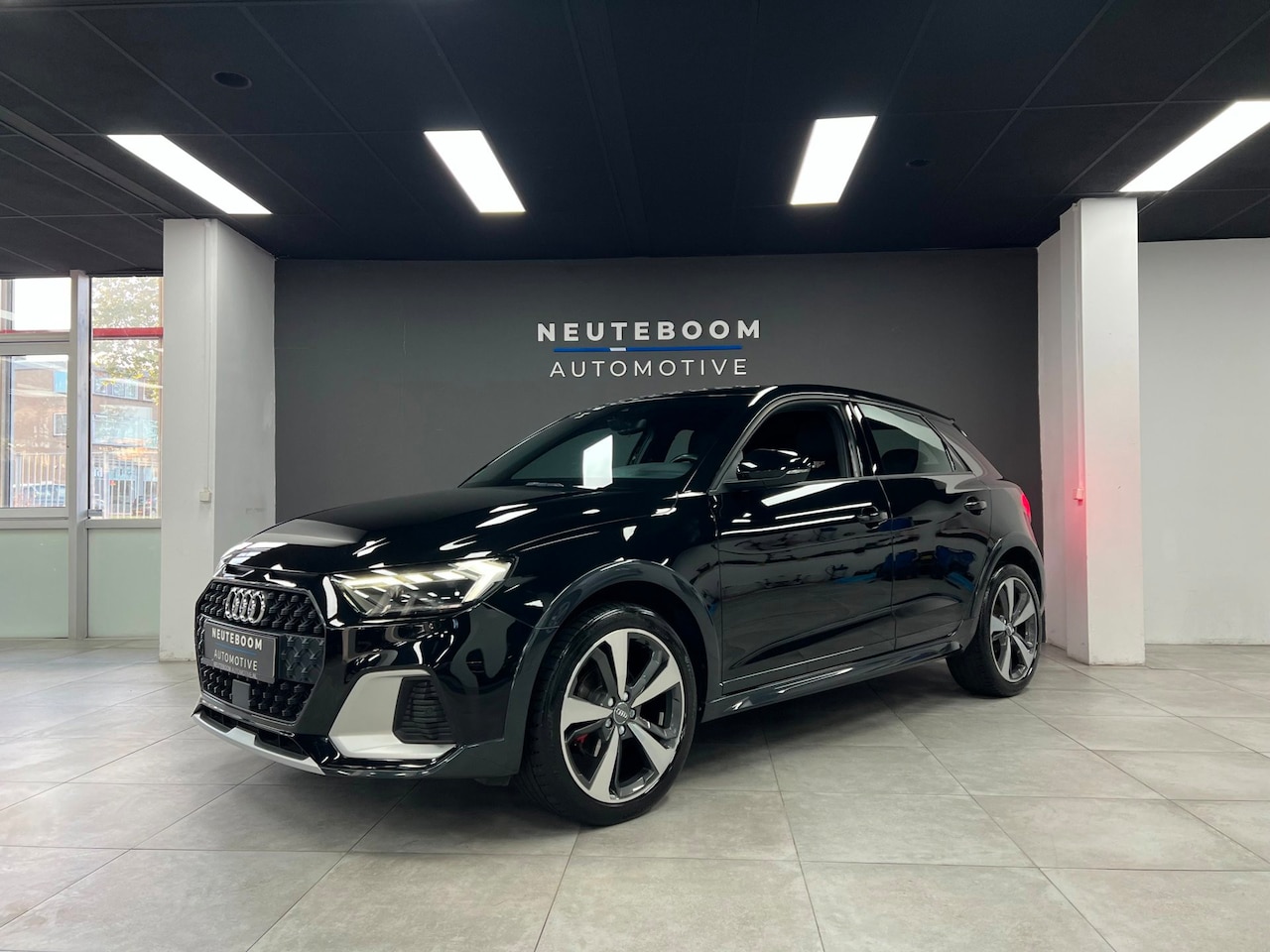 Audi A1 citycarver - 30 TFSI S line | Sfeer | Leer | Keyless - AutoWereld.nl