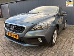 Volvo V40 Cross Country - 1.6 T4 Momentum 1e Eig/Camera/Trekhaak