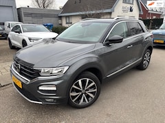 Volkswagen T-Roc - 1.0 TSI Style Business Camera