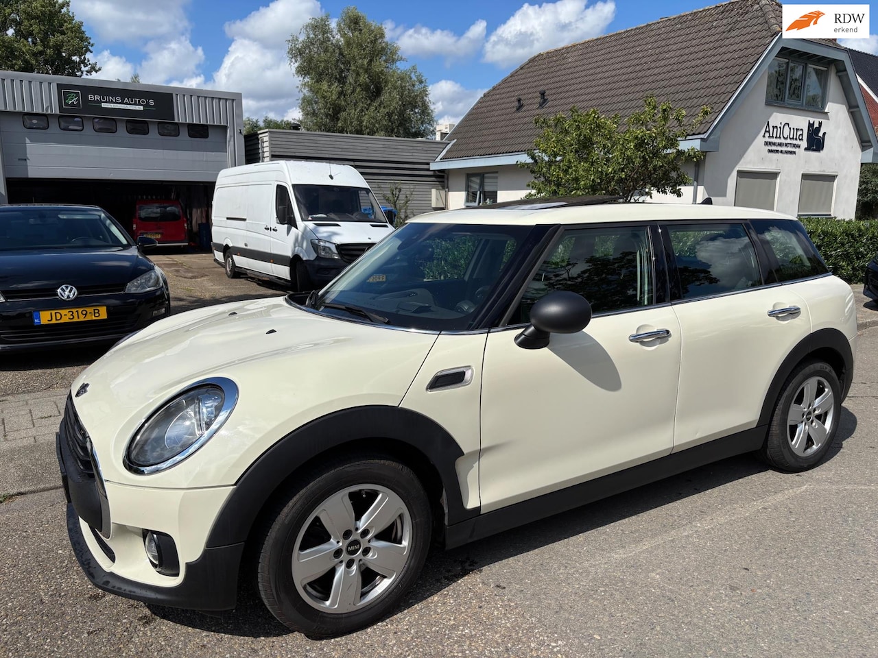 MINI Clubman - Mini 1.5 One D Business Pano - AutoWereld.nl