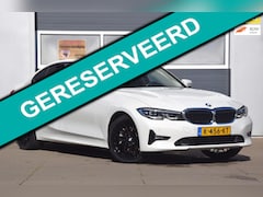 BMW 3-serie - 330e eDrive Edition PREMIUM AUDIO/DAB/LEDEREN BEKLEDING/ 19'' BREEDSET 599 EURO MEERPRIJS