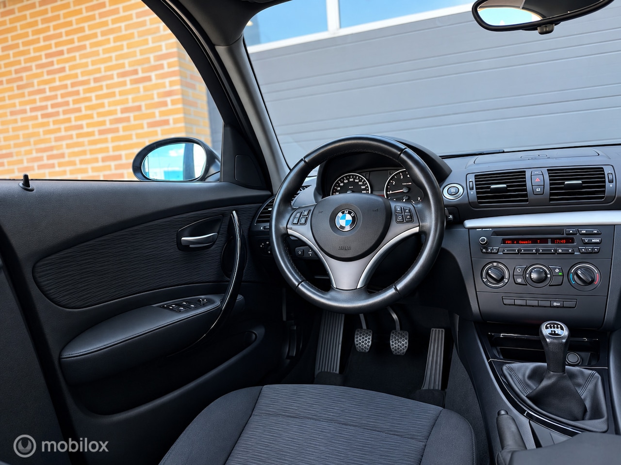 BMW 1-serie - 116i Executive |5 deurs|Airco|Cruis|LM 16 - AutoWereld.nl