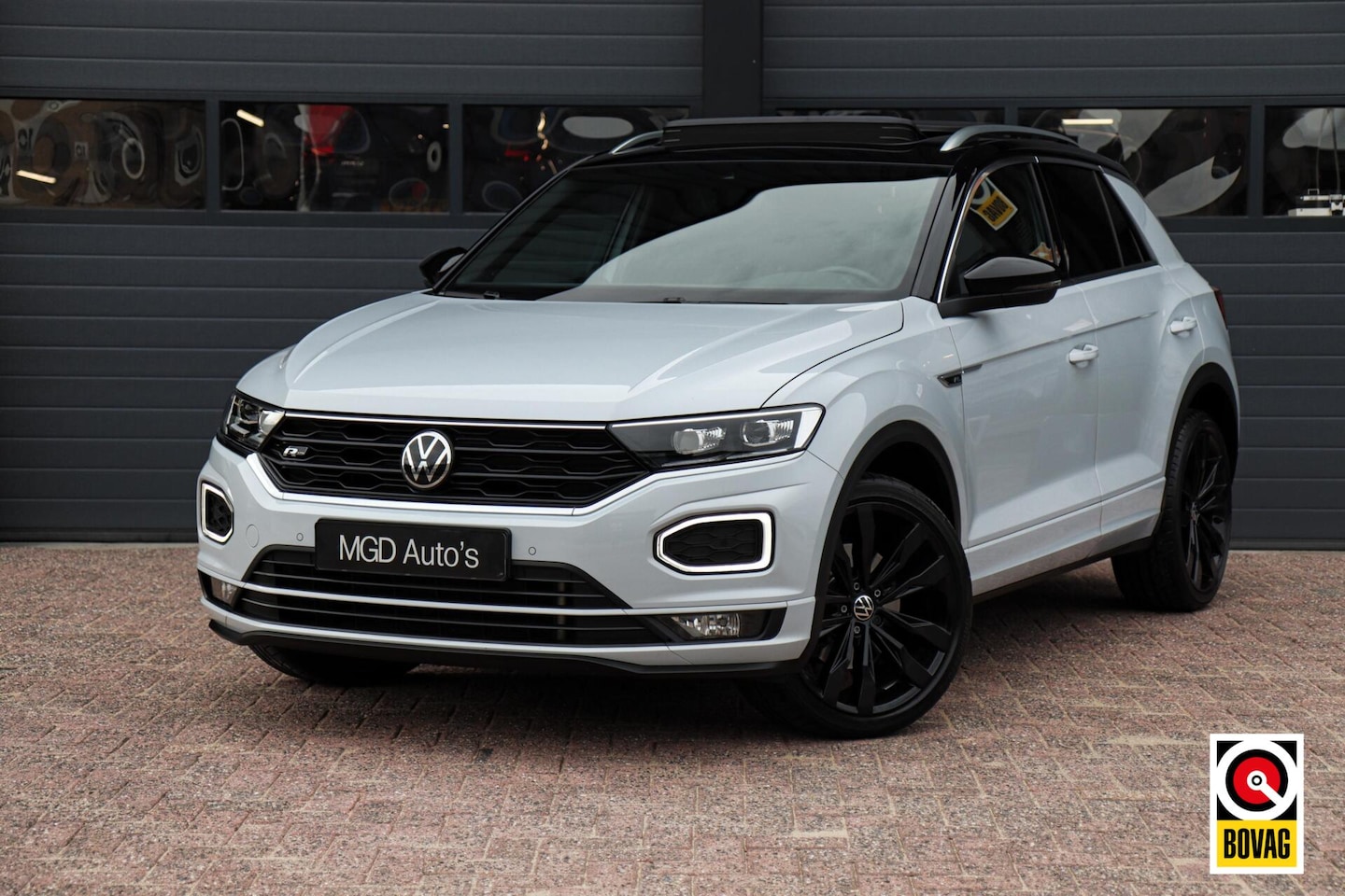 Volkswagen T-Roc - 1.5 TSI Sport R-Line |LED|PANO|VIRTUAL|BEATS|CAMERA|CARPLAY|STOELVERW. - AutoWereld.nl