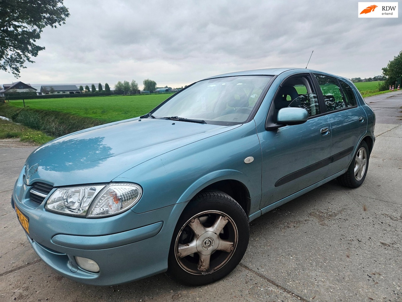 Nissan Almera - 1.5 Luxury/ airco/ 5 deurs/ export - AutoWereld.nl