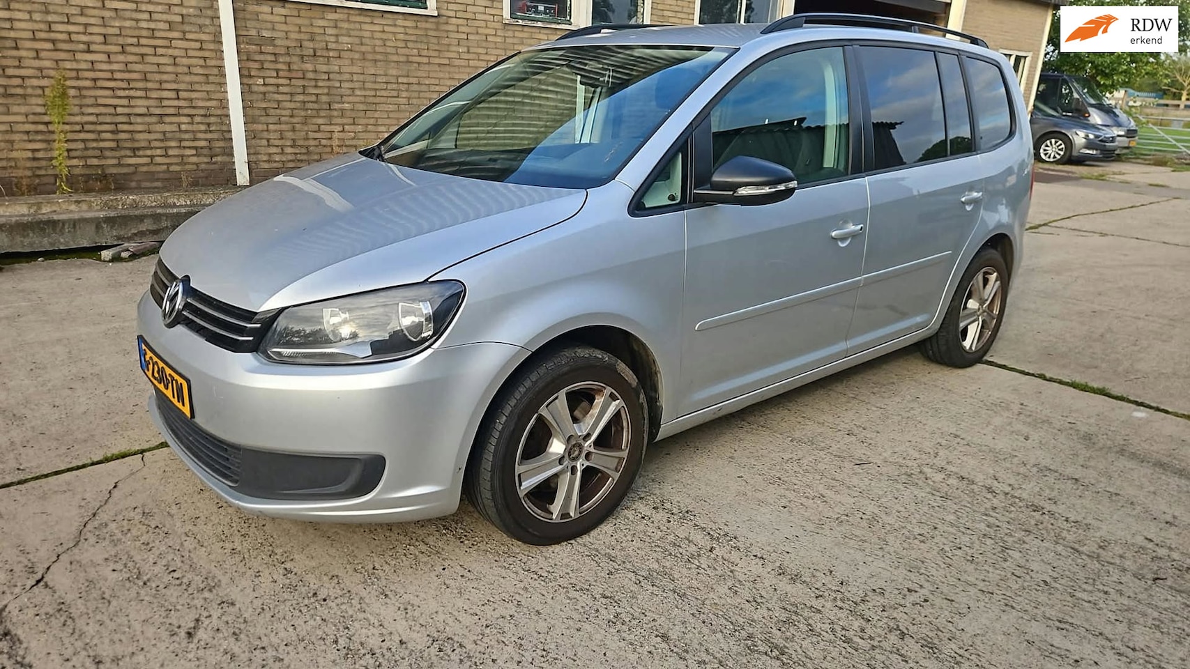 Volkswagen Touran - 1.4 TSI Comfortline 7p./ climatronic/ 7 persoons/ bj 2014 - AutoWereld.nl