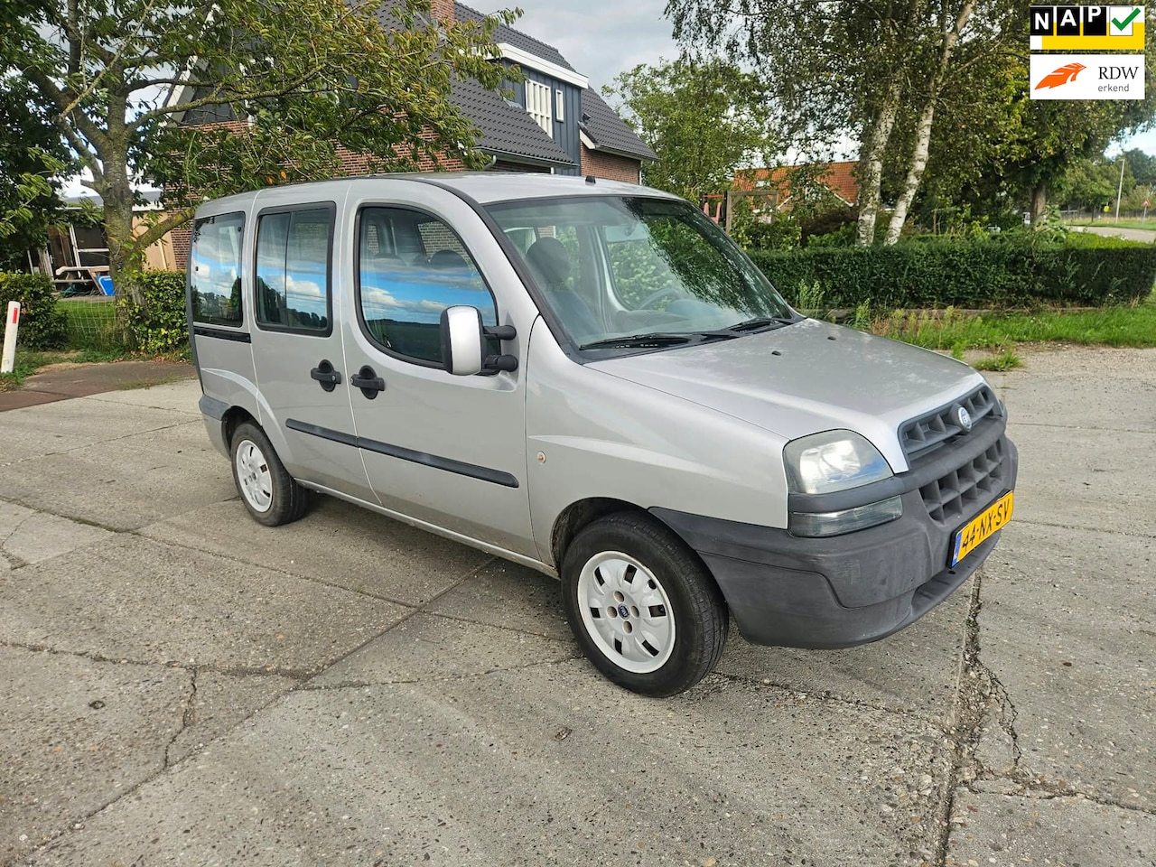 Fiat Doblò - 1.6-16V ELX/ 5 persoons/ airco/ 2x zijschuifdeuren - AutoWereld.nl