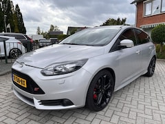 Ford Focus - 2.0 EcoBoost ST-3 / 107.000km / TOP STAAT