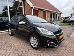 Peugeot 208 - 1.2 PURET URBAN SOUL Orig. NL/Trekhaak/Airco/Cruise Control/Navigatie