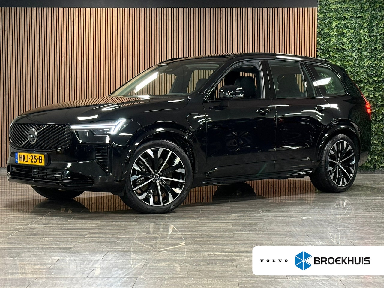 Volvo XC90 - T8 AWD Recharge Ultra Dark | Full Option! | Bowers & Wilkins | Luchtvering | Stoelventilat - AutoWereld.nl
