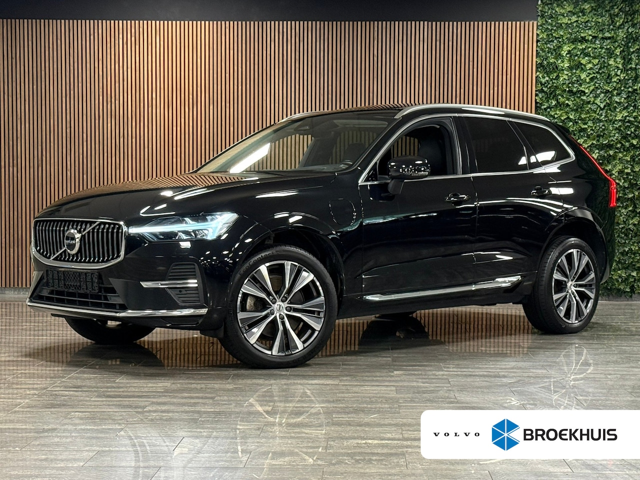 Volvo XC60 - T6 AWD Recharge Ultimate Bright Long Range | Luchtvering | Trekhaak | Head-Up Display | Ha - AutoWereld.nl