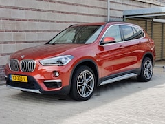 BMW X1 - 2.0i xDrive High Executive Trekhaak / Head-up / Leder / Navigatie / Stoelv / Adaptive cruise / Lane assist