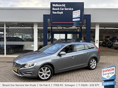Volvo V60 - 2.0 T4 Nordic+ / Luxury / NL-Auto / Dealer-Onderhouden / Vol-Leder / Schuif-Kanteldak / St