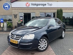 Volkswagen Jetta - 2.0 FSI Comfortline | Trekhaak | PDC | Navi