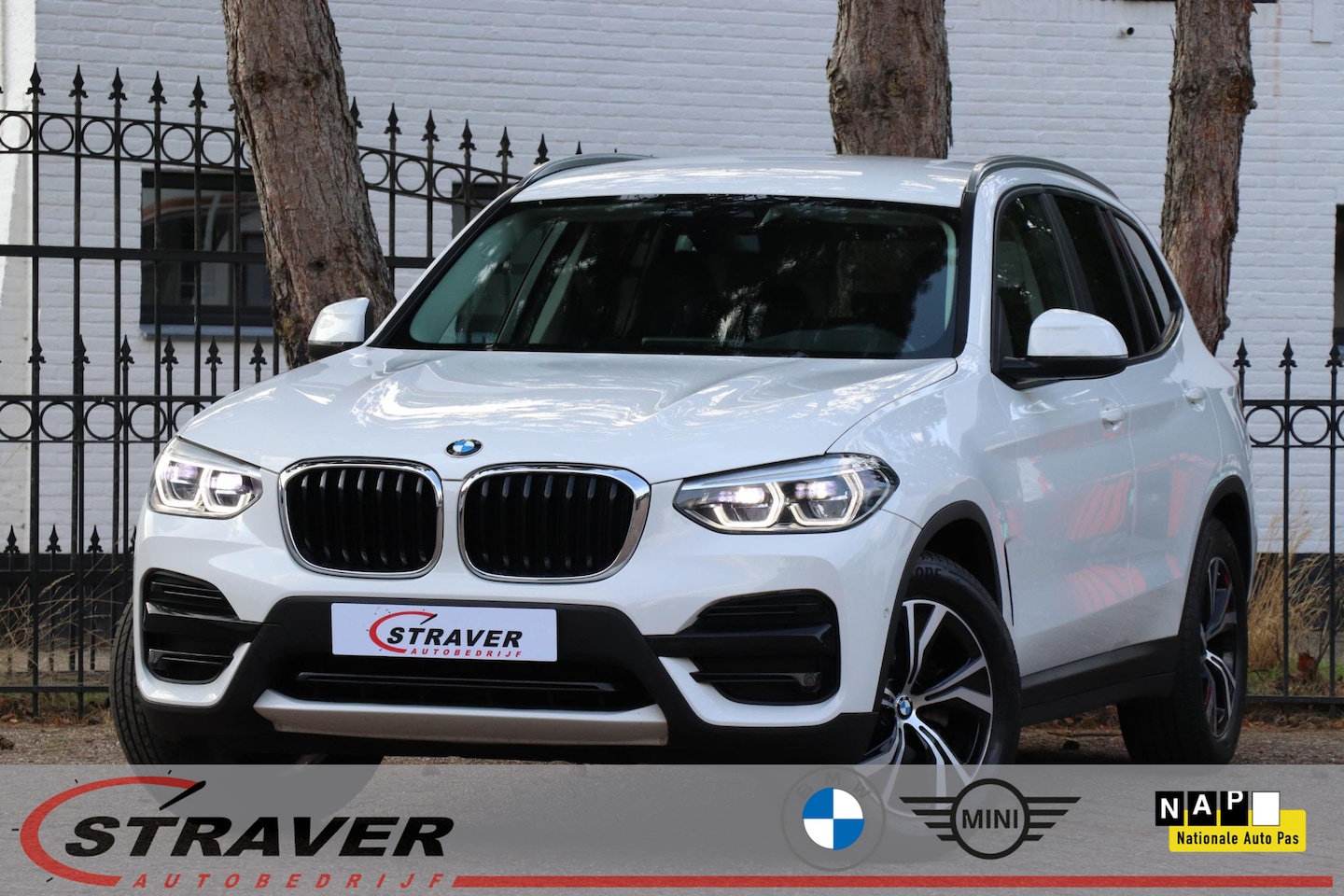 BMW X3 - sDrive18d |Elektrisch wegklapbare trekhaak |Head-up - AutoWereld.nl