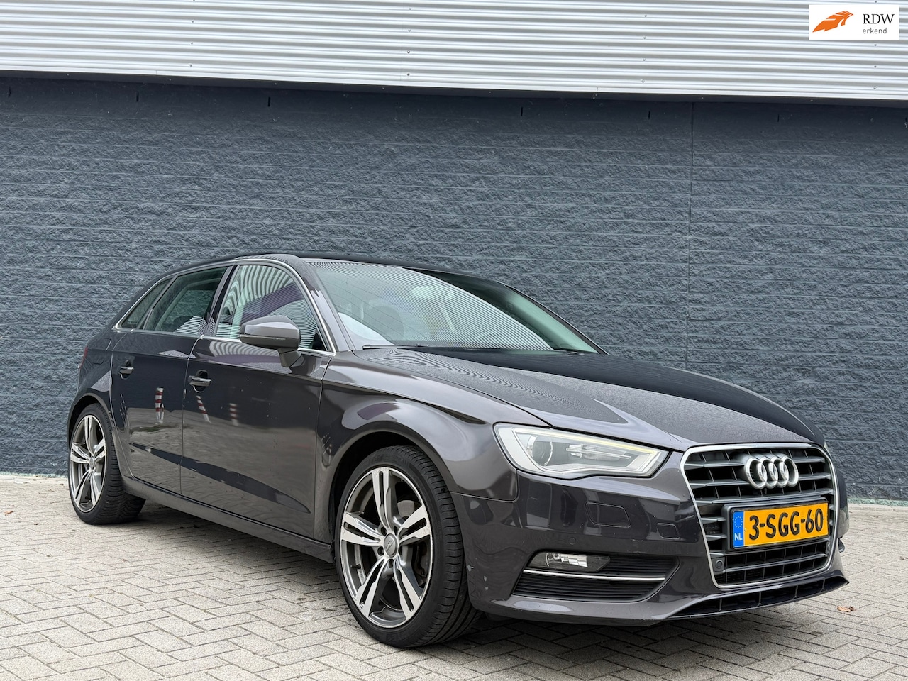 Audi A3 Sportback - 1.4 TFSI S-LINE LED/NAVI - AutoWereld.nl