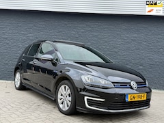 Volkswagen Golf - 1.4 TSI GTE PANO/DSG/LEER